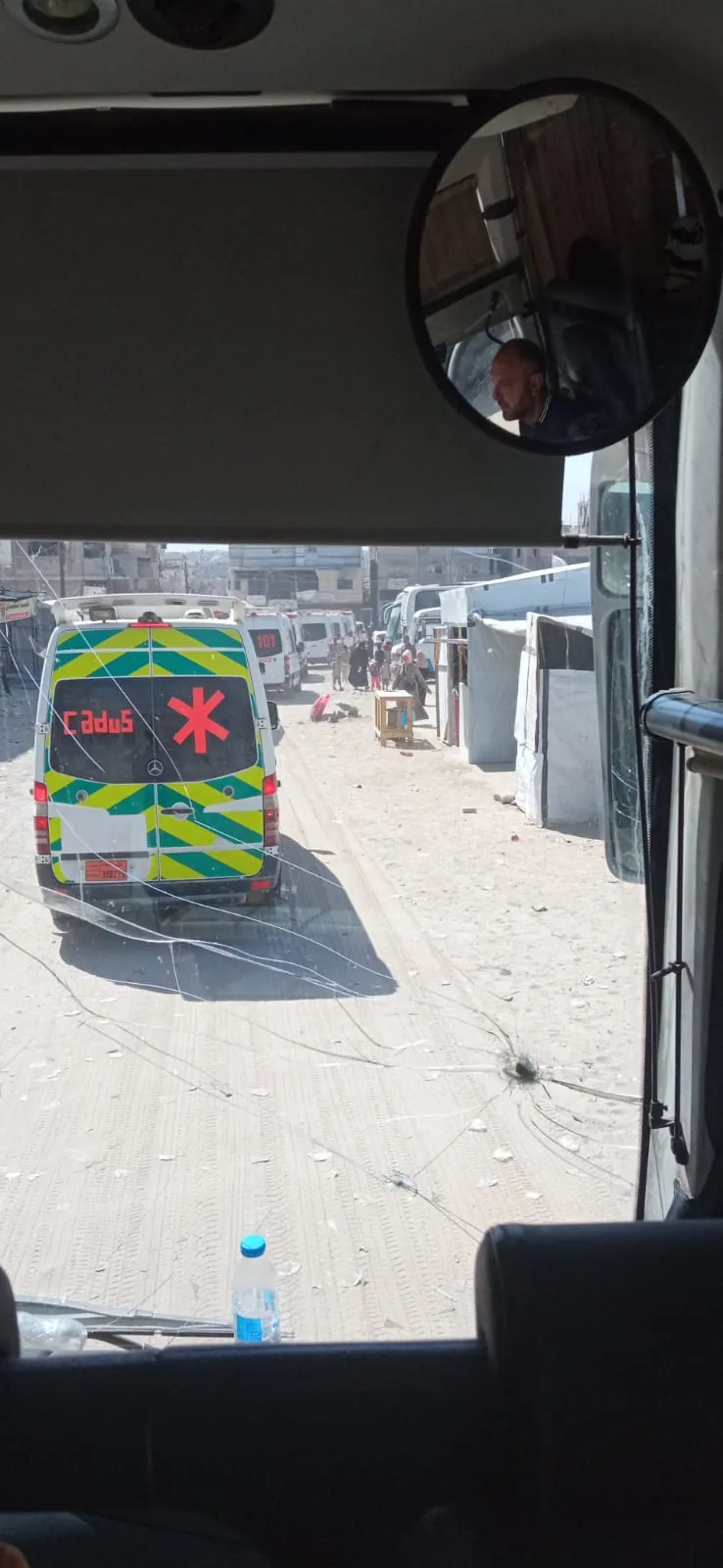 Ambulance mobilisée dans un contexte d’évacuation médicale.